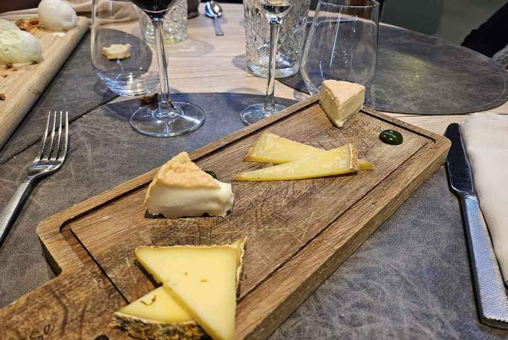 Chariot de fromages affinés